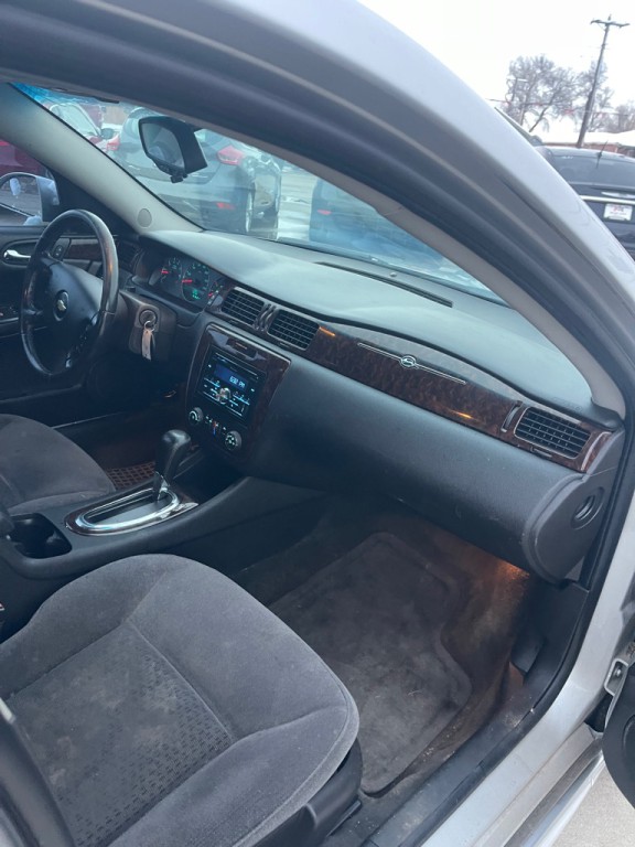 2013 Chevrolet Impala Image 16