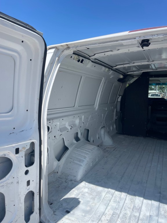 2010 Ford Econoline Image 10