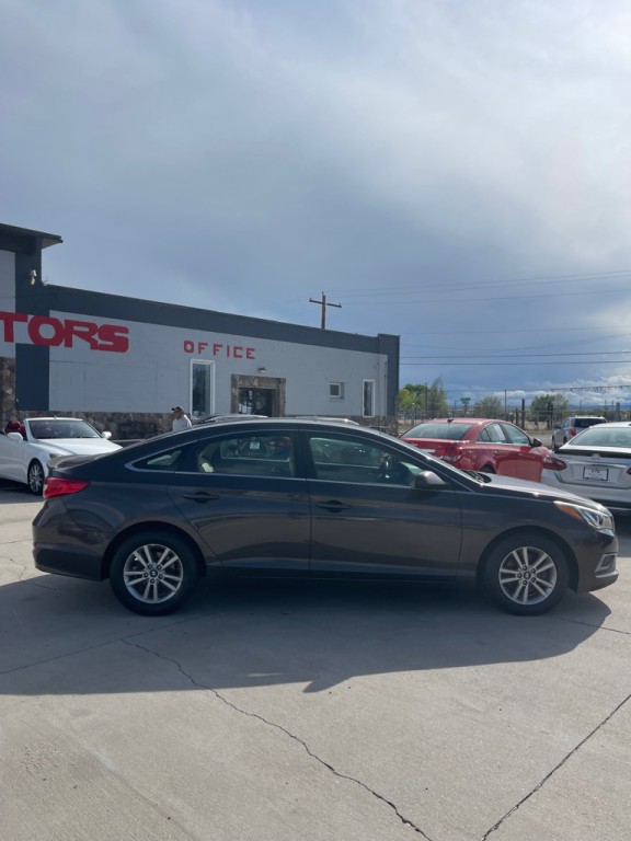 2016 Hyundai Sonata Image 2