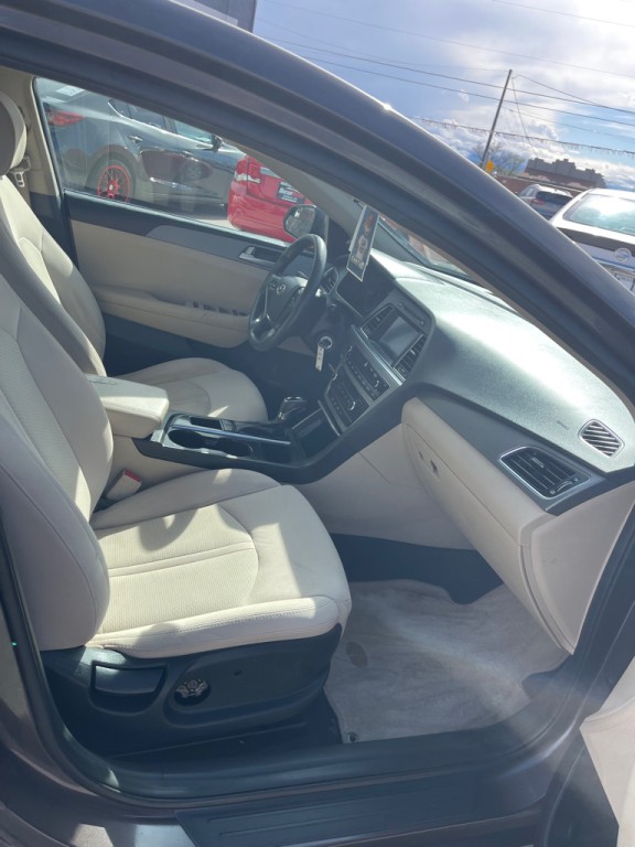 2016 Hyundai Sonata Image 12
