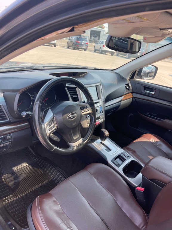 2014 Subaru Outback Image 9