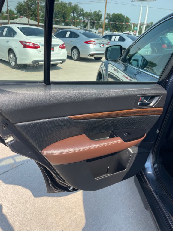 2014 Subaru Outback Image 12
