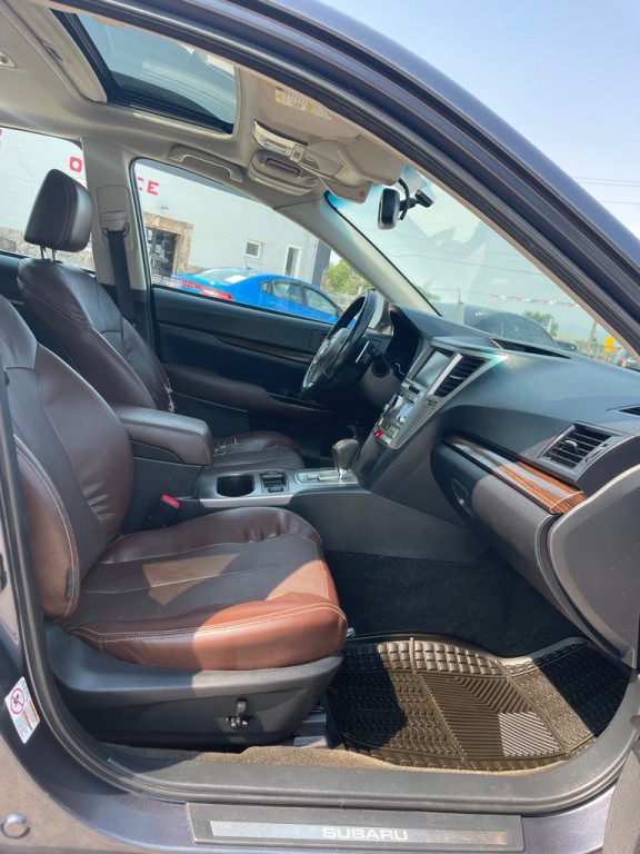 2014 Subaru Outback Image 15