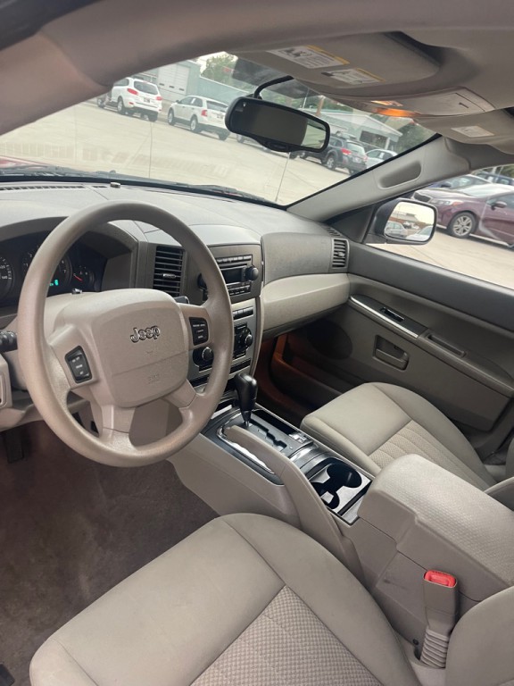 2005 Jeep Grand Cherokee Image 9