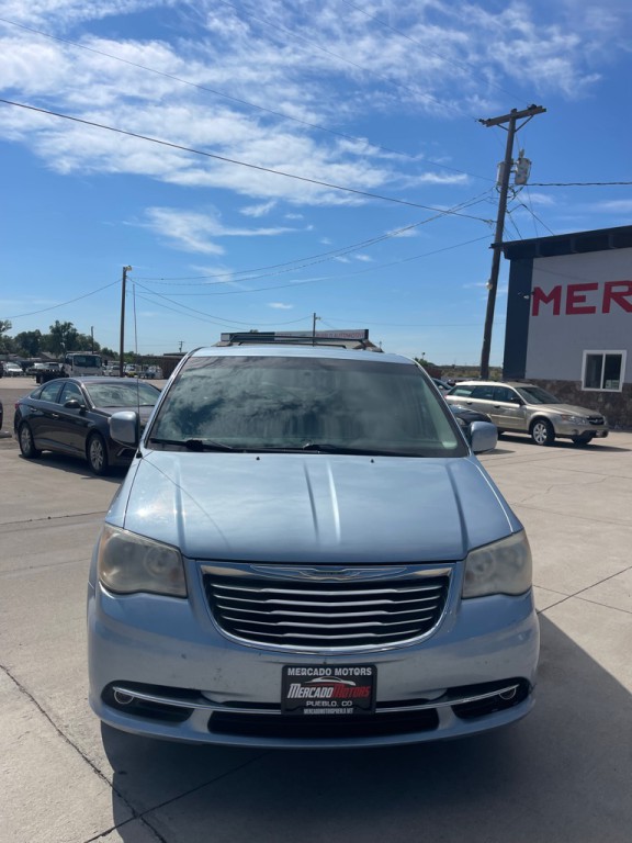 2013 Chrysler Town & Country Image 7