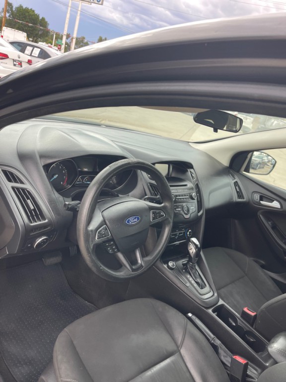 2015 Ford Focus Image 9