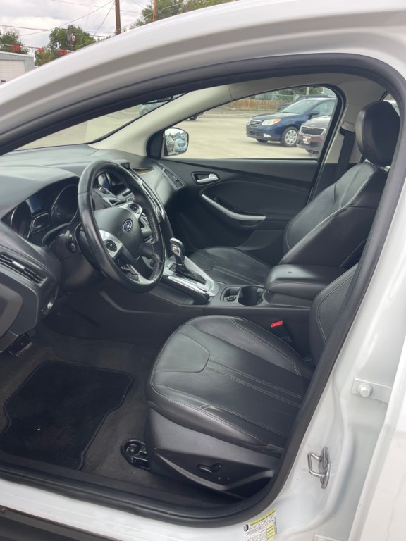 2013 Ford Focus Image 8