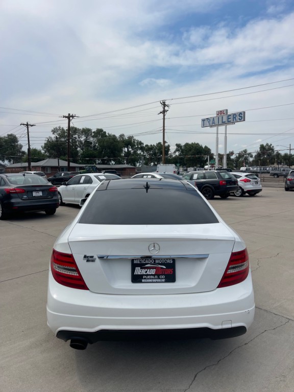 2013 Mercedes-Benz C-Class Image 4