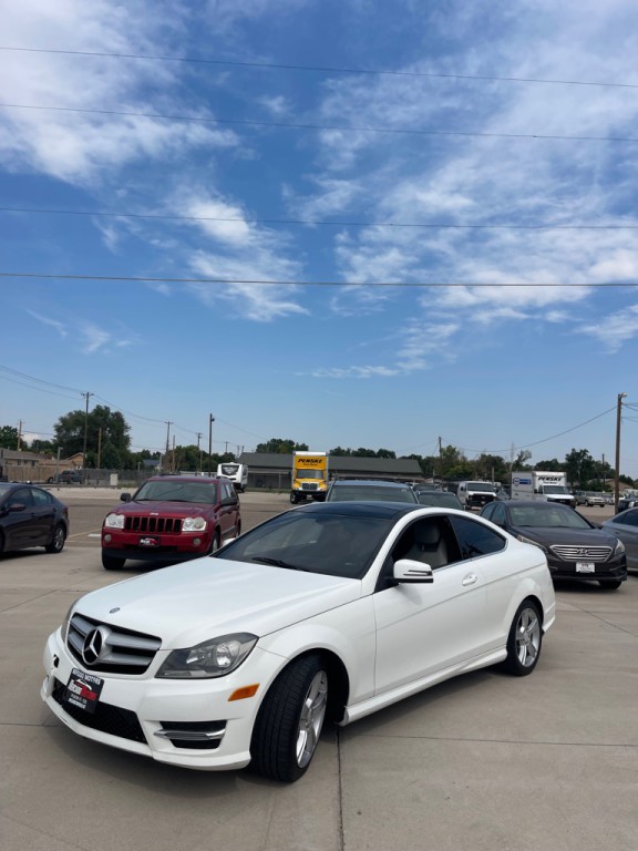 2013 Mercedes-Benz C-Class Image 6