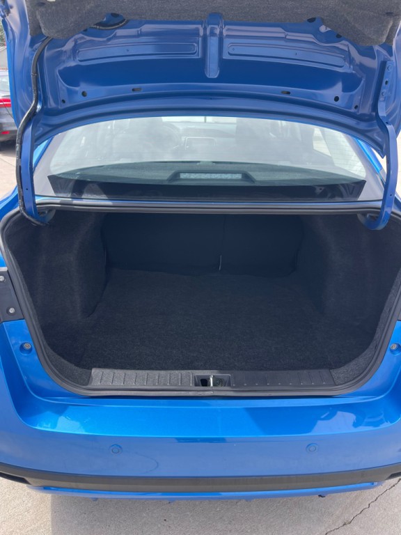 2021 Nissan Versa Image 13