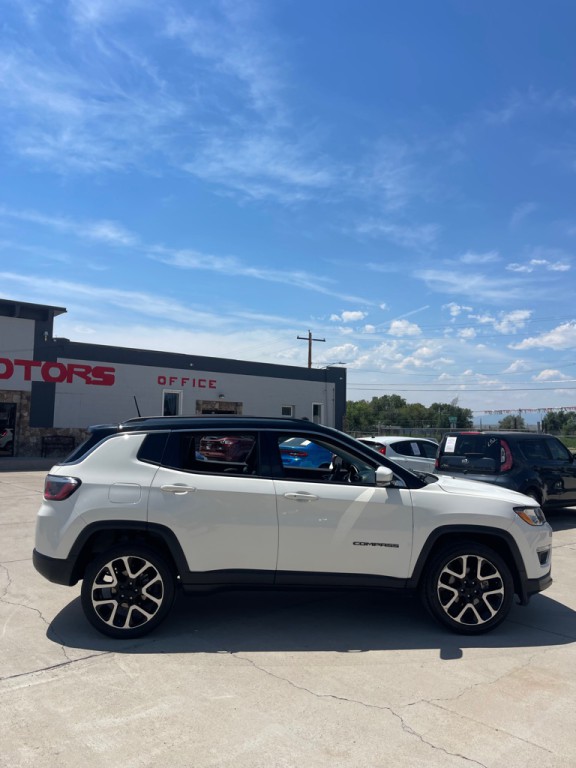 2018 Jeep Compass Image 2