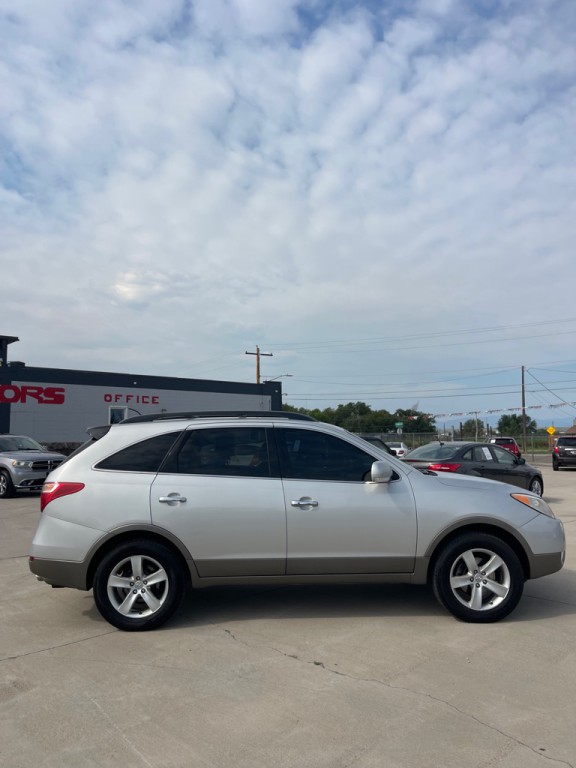 2011 Hyundai Veracruz Image 2
