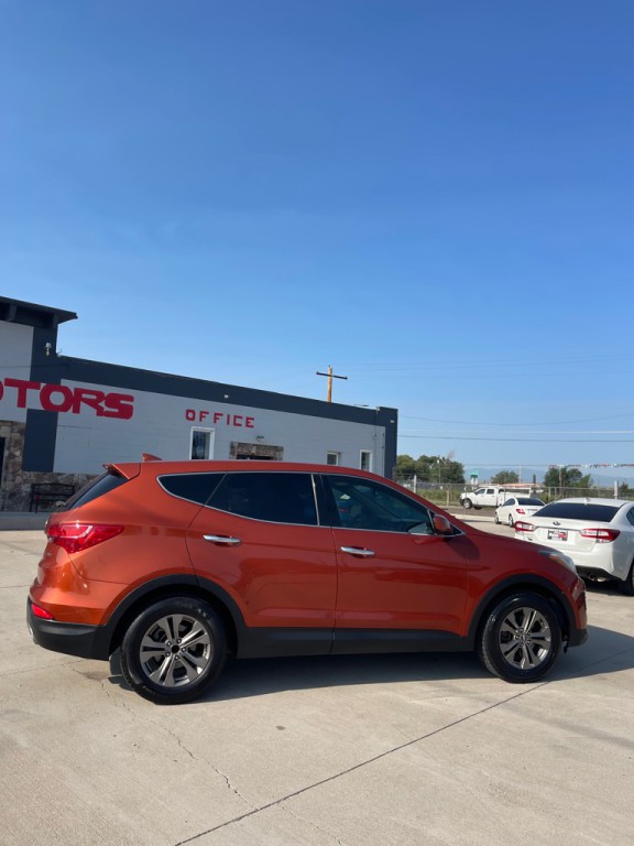2013 Hyundai Santa Fe Sport Image 2