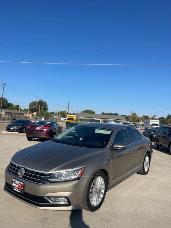 2016 Volkswagen Passat Image 6