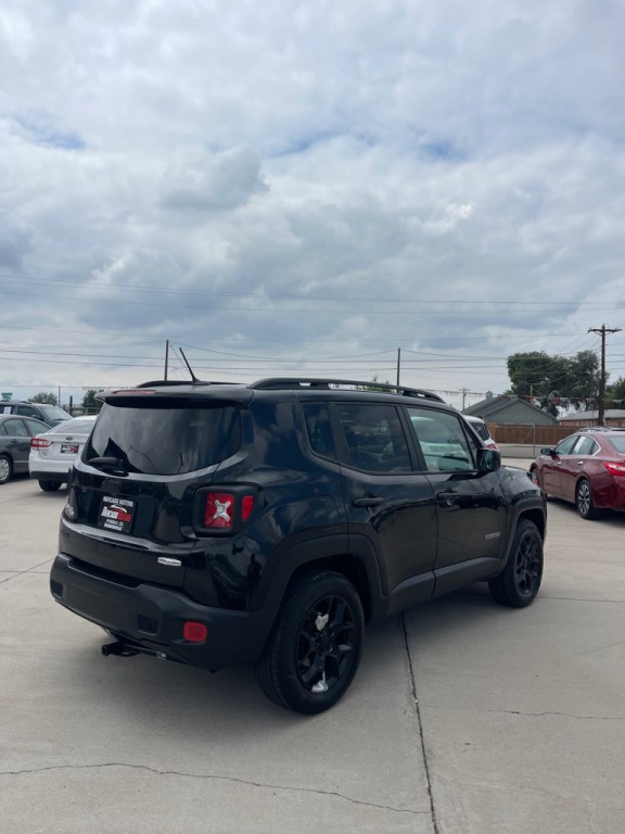 2017 Jeep Renegade Image 3