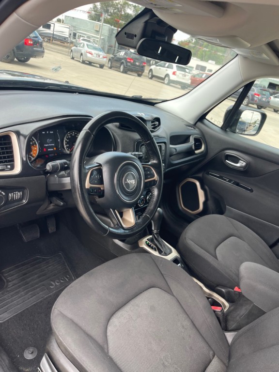 2017 Jeep Renegade Image 9