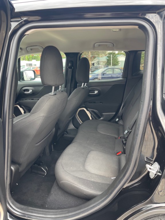 2017 Jeep Renegade Image 11