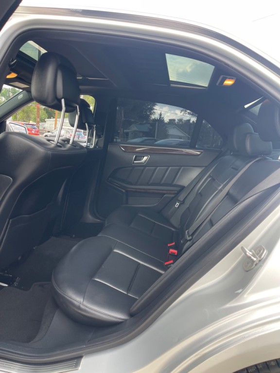 2013 Mercedes-Benz E-Class Image 11