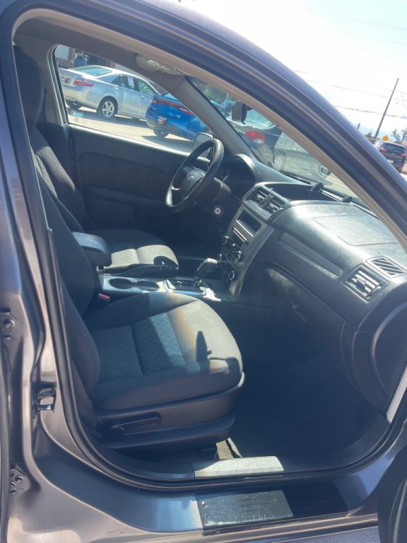 2010 Ford Fusion Image 14