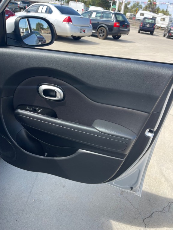 2016 Kia Soul Image 17