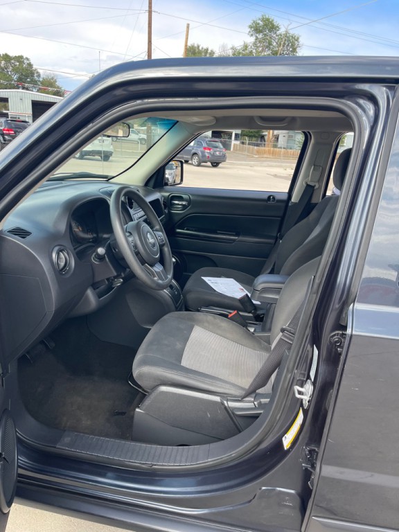 2015 Jeep Patriot Image 9