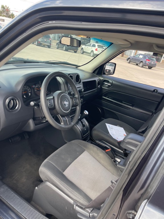 2015 Jeep Patriot Image 10