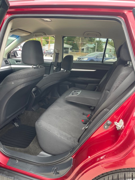 2012 Subaru Outback Image 11
