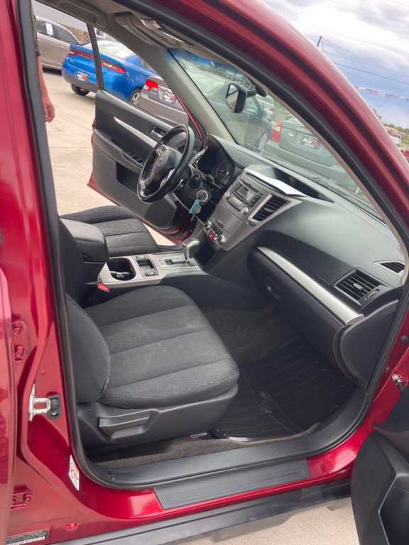 2012 Subaru Outback Image 15