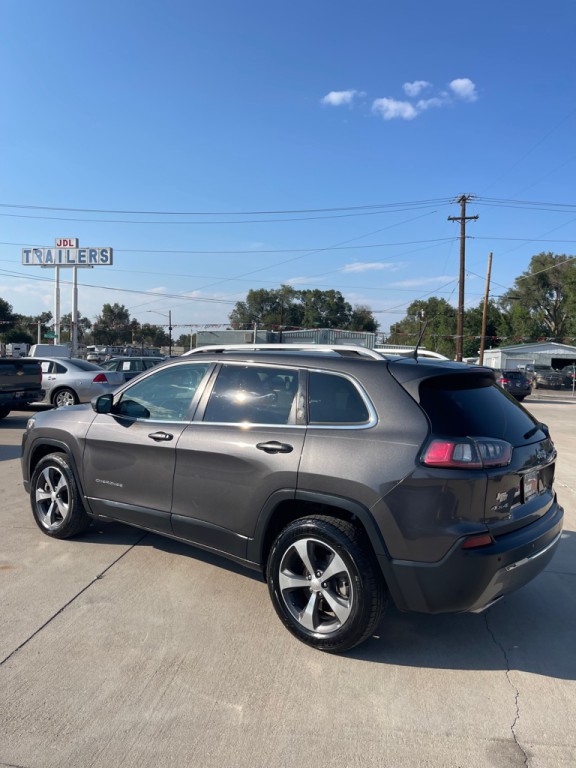 2019 Jeep Cherokee Image 5