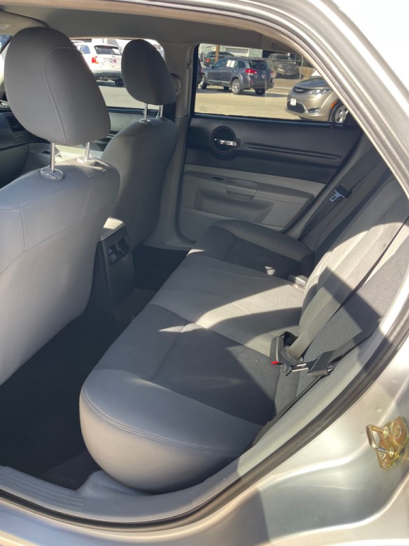 2006 Dodge Magnum Image 11