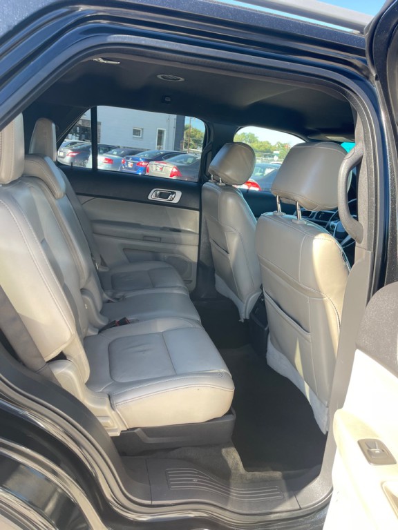 2013 Ford Explorer Image 15