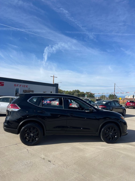 2015 Nissan Rogue Image 2