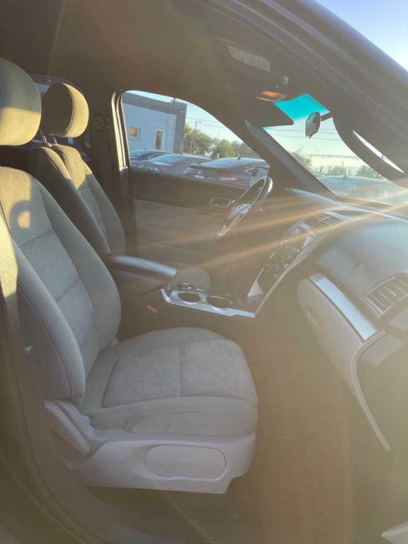 2013 Ford Explorer Image 17