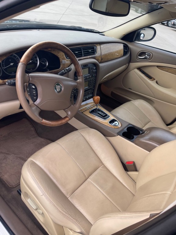 2005 Jaguar S-TYPE Image 9