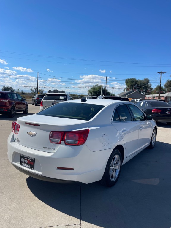 2015 Chevrolet Malibu Image 3