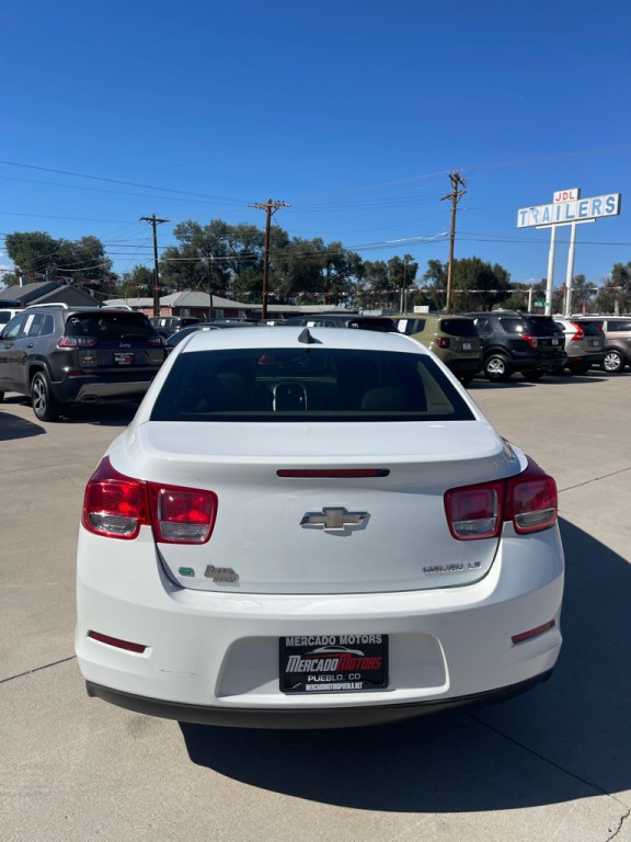 2015 Chevrolet Malibu Image 4