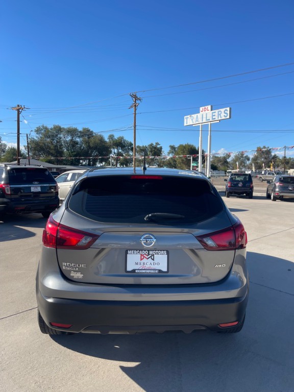 2019 Nissan Rogue Image 4