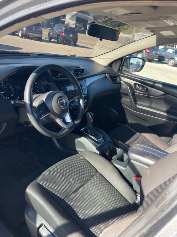 2019 Nissan Rogue Image 9