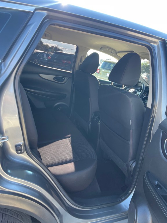 2019 Nissan Rogue Image 14