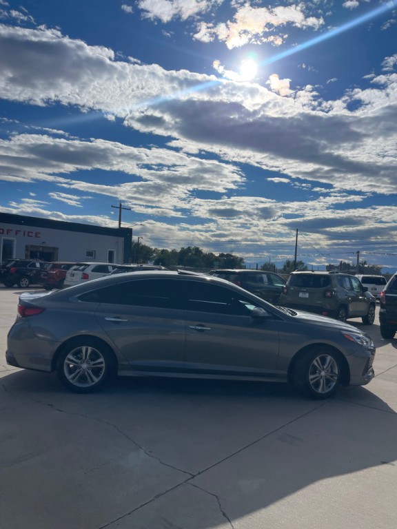 2018 Hyundai Sonata Image 2