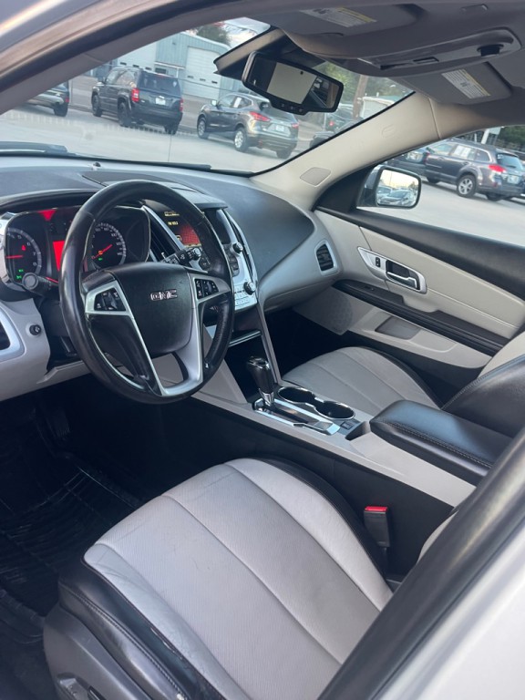 2017 GMC Terrain Image 9