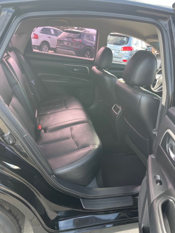 2018 Nissan Altima Image 13