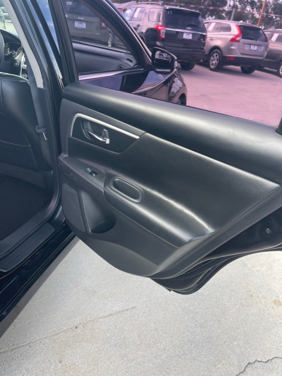 2018 Nissan Altima Image 14