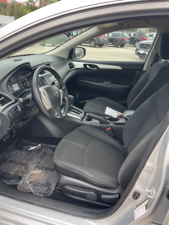 2016 Nissan Sentra Image 8