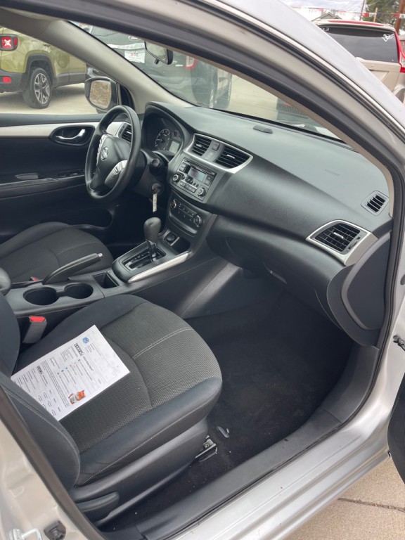 2016 Nissan Sentra Image 15