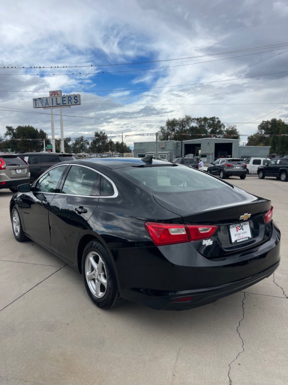 2017 Chevrolet Malibu Image 5