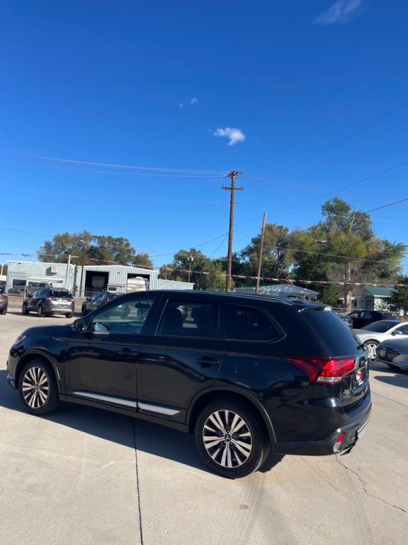 2019 Mitsubishi Outlander Image 5