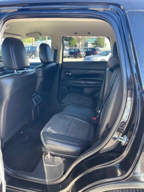 2019 Mitsubishi Outlander Image 11