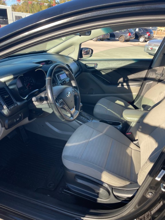 2015 Kia Forte Image 8