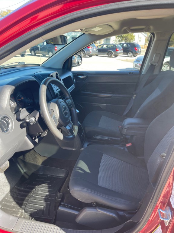 2014 Jeep Compass Image 8